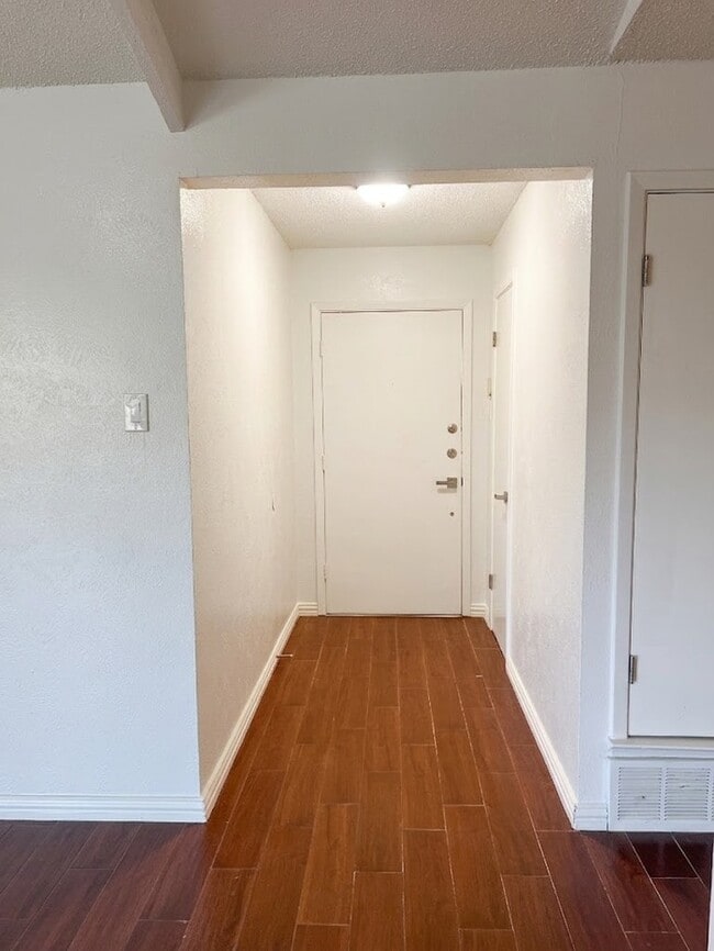 Photo - 1617 Crest Park Drive