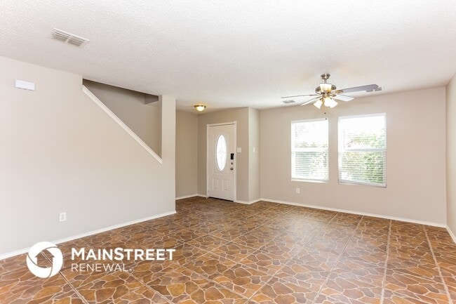 Photo - 3011 Clemente Dr