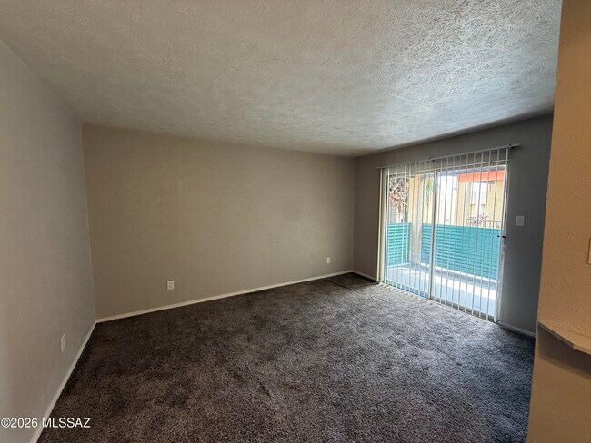 Photo - 1620 N Wilmot Rd Unit D271