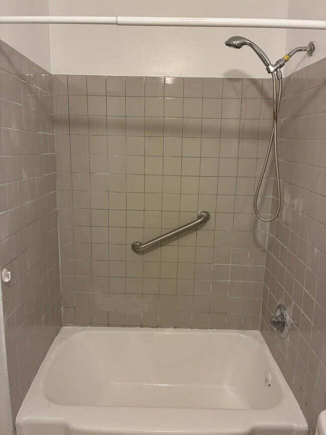 Bathtub