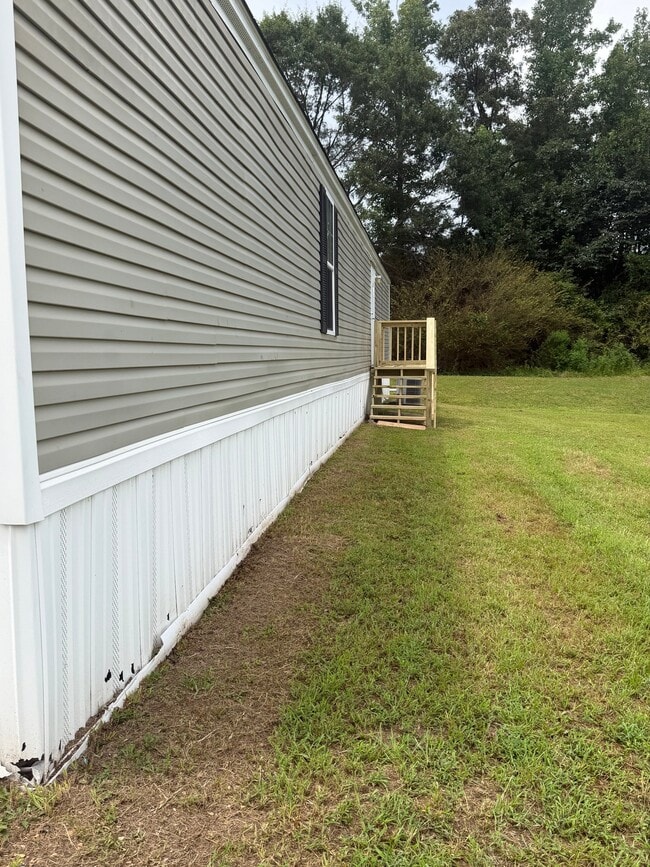 Photo - 533 Lee Rd 57