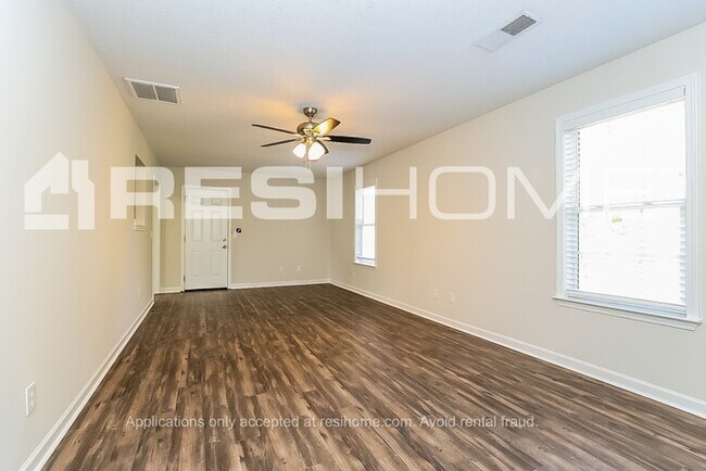 Photo - 632 Zellwood Dr