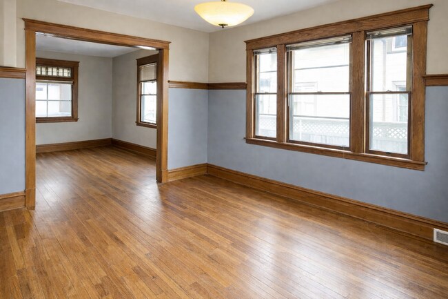 1478 Van Buren Ave