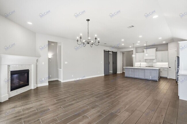 Photo - 817 Knoxbridge Rd