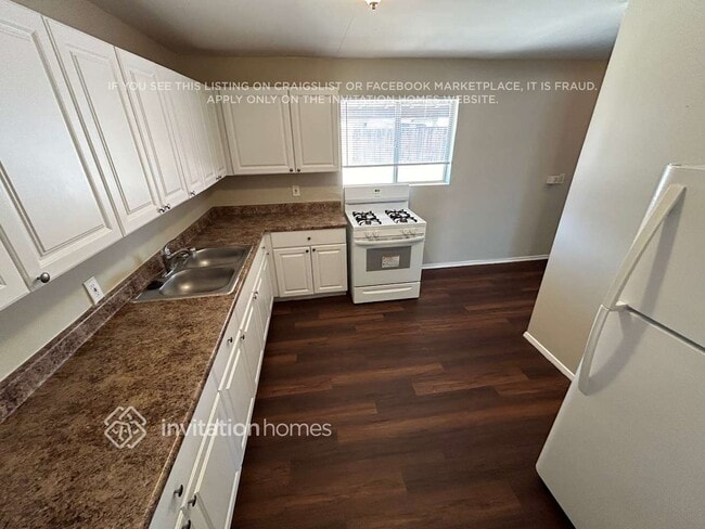Photo - 2928 W San Juan Ave
