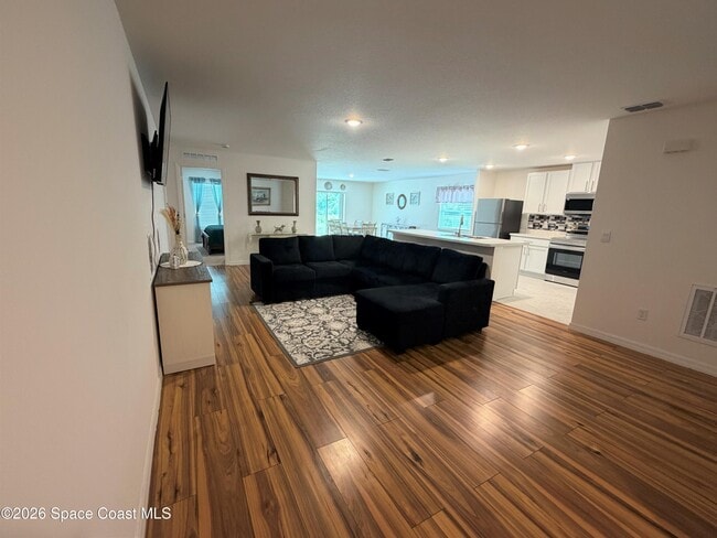 Photo - 3161 Fergus Ave