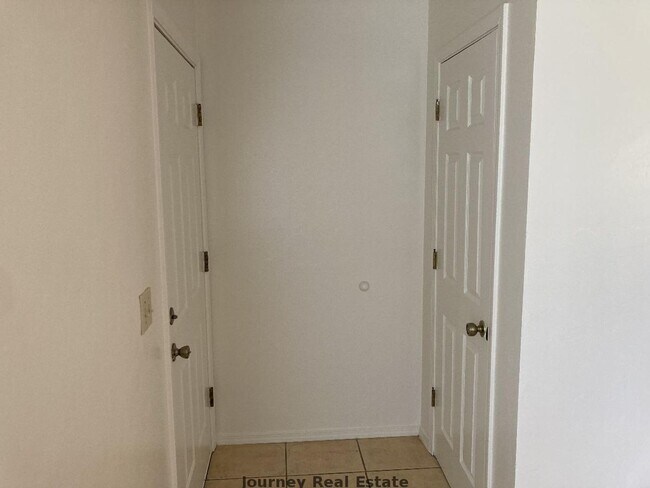 Photo - 3183 N Truwood Dr Unit B