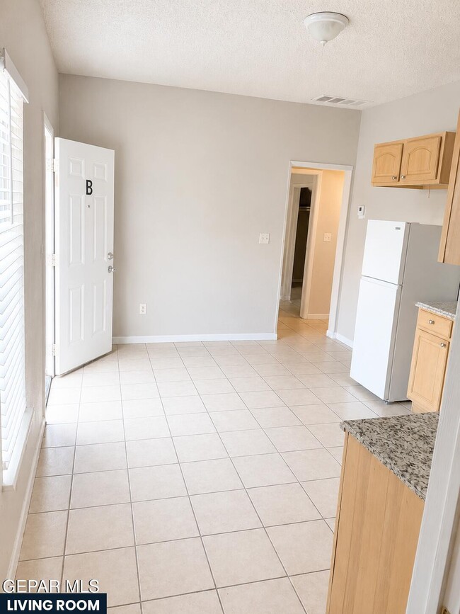 Photo - 1305 E San Antonio Ave