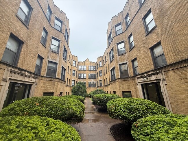 Photo - 7351 N Damen Ave Unit 19