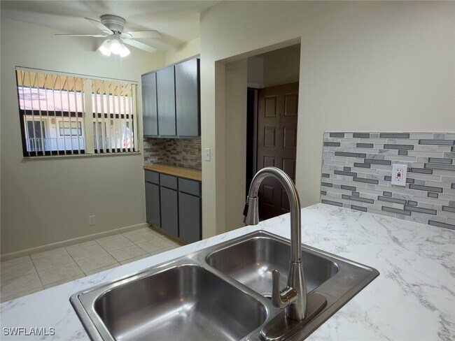 Photo - 1801 Courtyard Way Unidad D201
