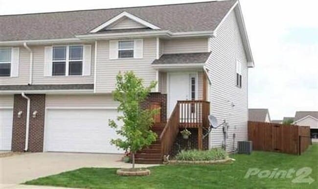 Building Photo - Quiet North Liberty Townhouse - CCA School District