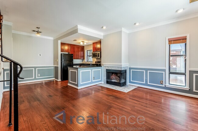 Building Photo - 1306 12th St NW Unit D