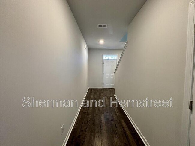 Photo - 248 Expedition Dr