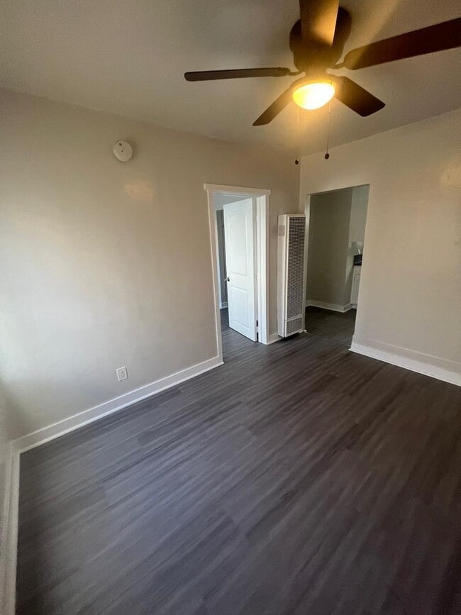 Photo - 10965 S Figueroa St Unit 12