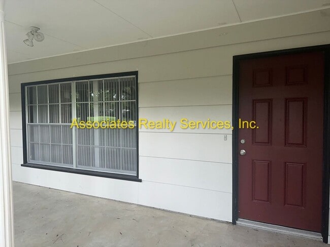 Photo - Three bedroom, two bath - 1720 Sq. ft., Acre lot