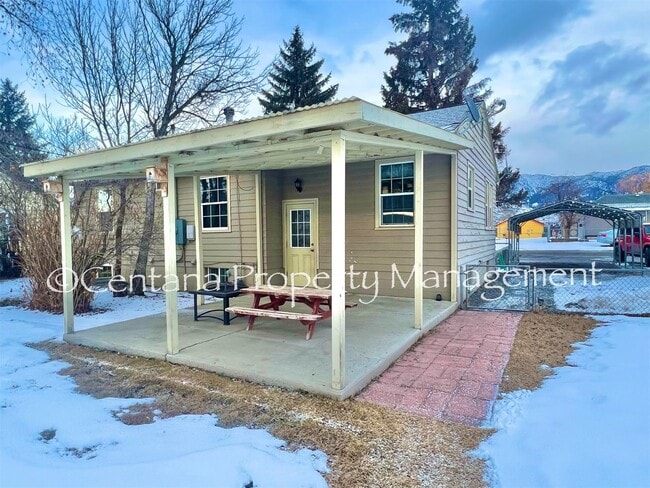 Building Photo - 3115 Paxson Ave Unit Basement