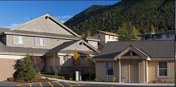 Photo - Snow King Apartments