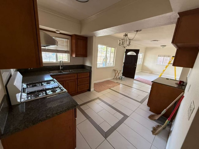 Photo - 224 Gladys Ave