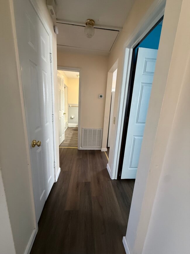 Photo - 1736 Greenwood Rd