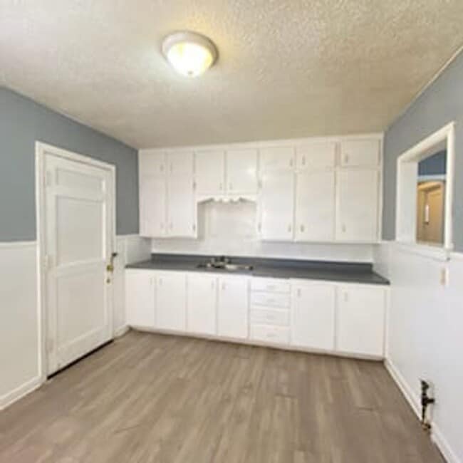 Photo - $0 First Month's Rent / $0 Deposit at Move-in