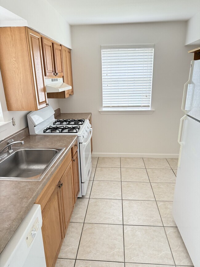 Photo - 6484 Park Manor Dr Unidad B