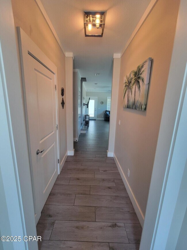 Photo - 100 Sea Breeze Cir