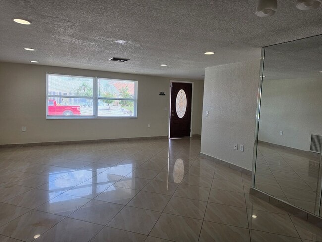 Building Photo - 4302 Rudder Way