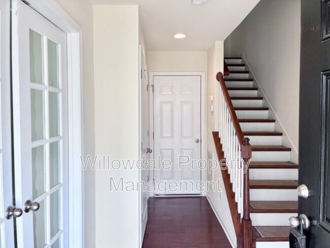 Photo - 6025 Kentworth Dr