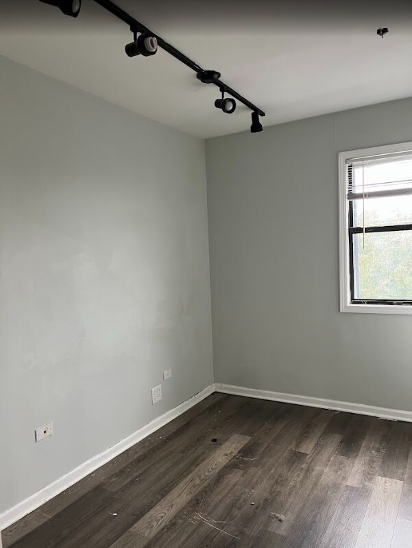 Photo - 4854 W Addison St Unidad 3