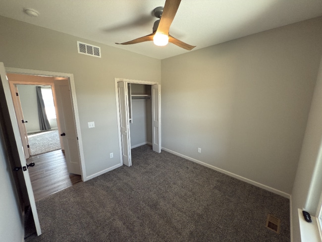 Photo - 920 E Bellows St