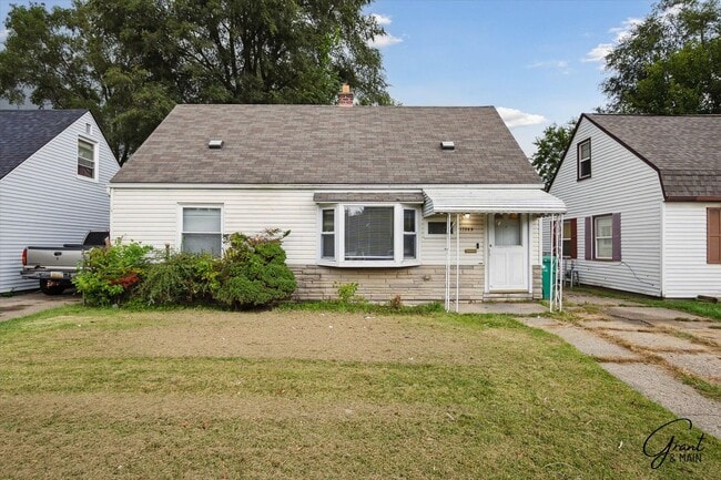 Building Photo - $1350 3 bedroom Eastpointe Rental