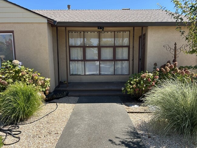 45 Myrtle Ct