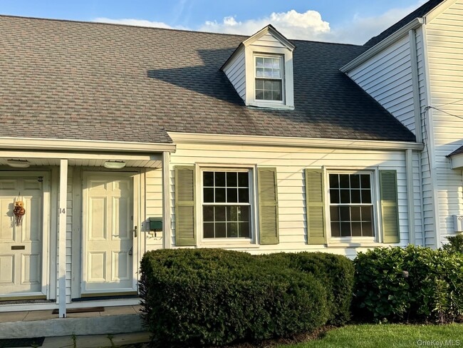 Building Photo - 14 Lee Ct Unit 14