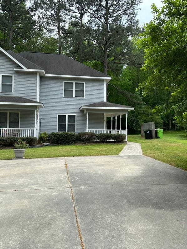 Building Photo - 111B Laura Ln