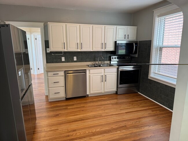 Photo - 4606 Wilcox Ave
