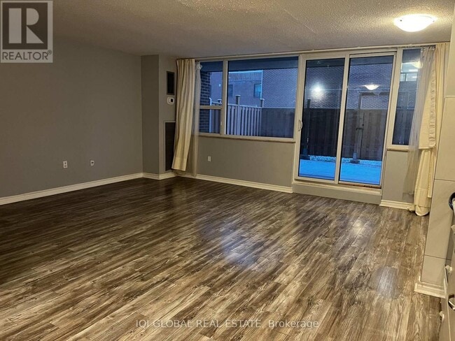 Photo - 4062 Lawrence Ave E Unit 107