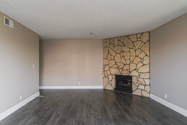 Photo - 230 S Catalina Ave Unit #303