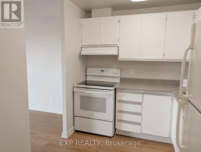 Photo - 1320 Richmond Rd Unité 320