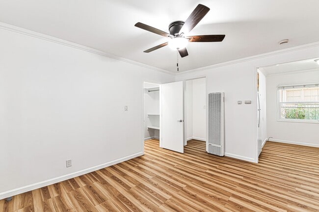 Photo - 1631 E 4th St Unidad 1635 - 2