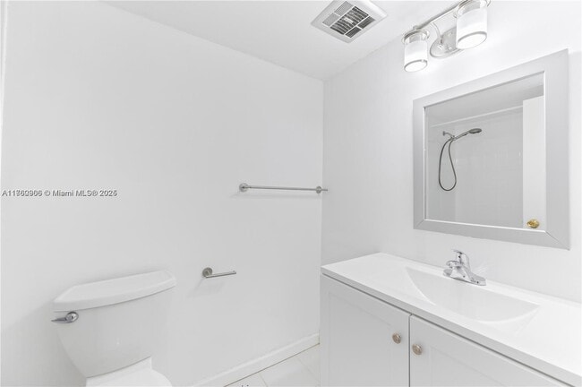 Photo - 20301 NE 30th Ave Unidad 308-5