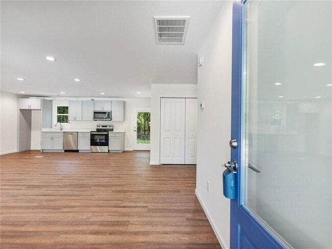 Photo - 8079 Beachwood Dr