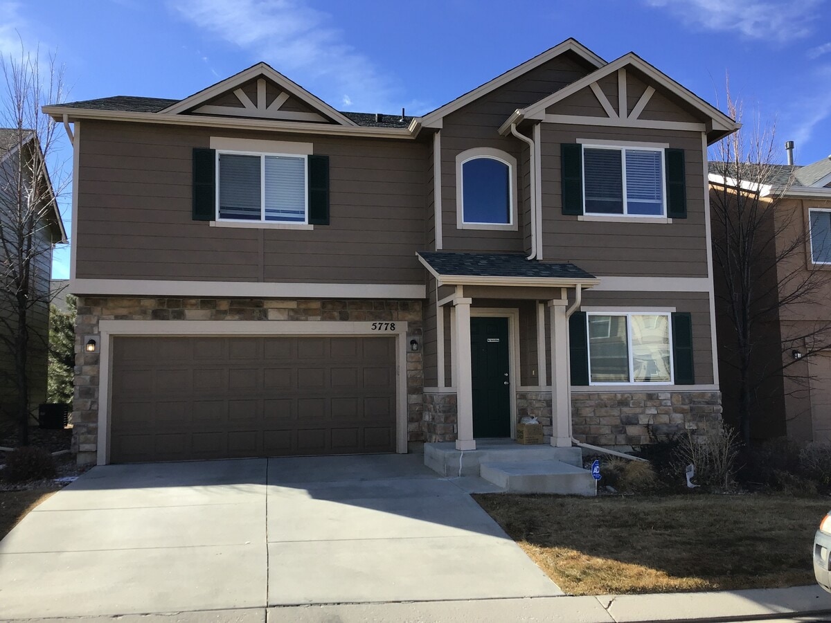 Photo - 5778 Badenoch Terrace