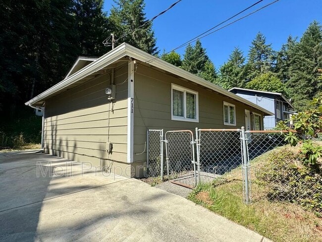 Building Photo - 711 Grandview Ave Rental