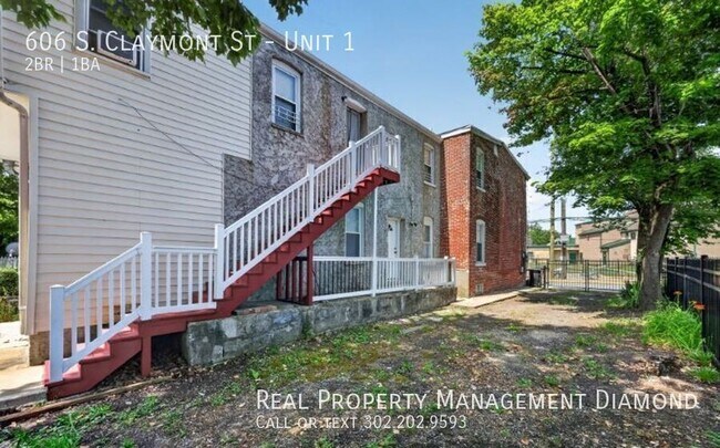 Photo - 606 S Claymont St Unit 1