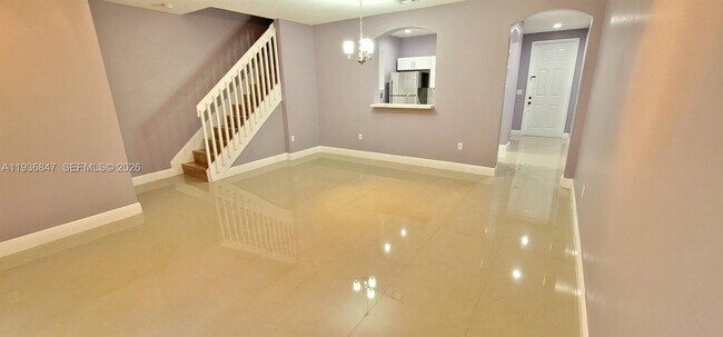 Photo - 1005 NE 42nd Pl