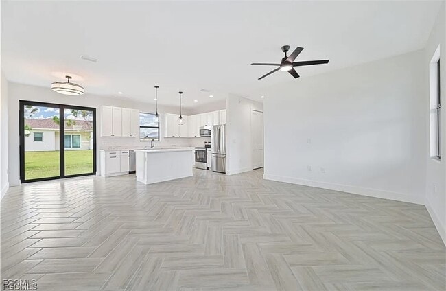 Photo - 4303 12th St W