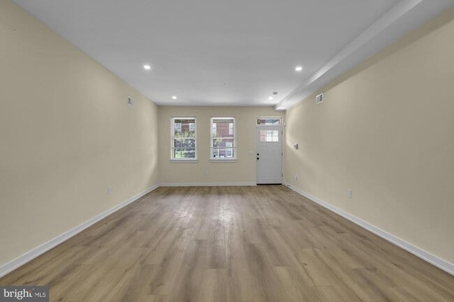 Photo - 2670 Braddock St