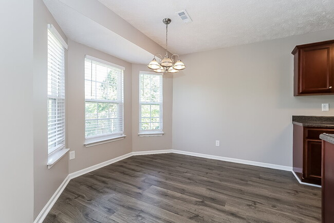 Photo - 5011 Deer Creek Ct