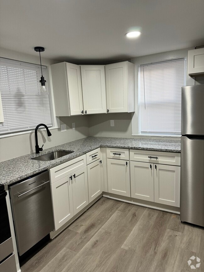 Building Photo - 3615 Stockton St Unit 2 Rental