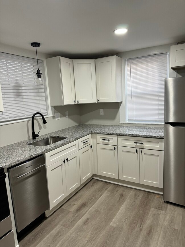 Photo - 3615 Stockton St Apartments Unit 2